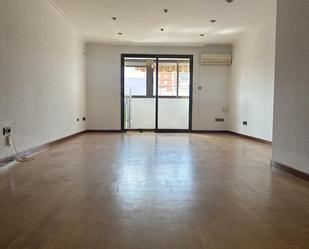 Living room of Flat to rent in  Valencia Capital  with Air Conditioner and Terrace