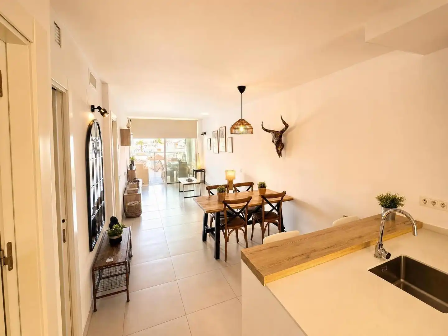 Comedor de Apartamento en venta en Torrequebrada