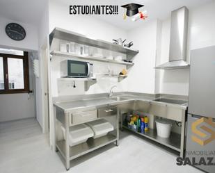 Cuina de Pis de lloguer en Bilbao  amb Calefacció, Terrassa i Rentadora