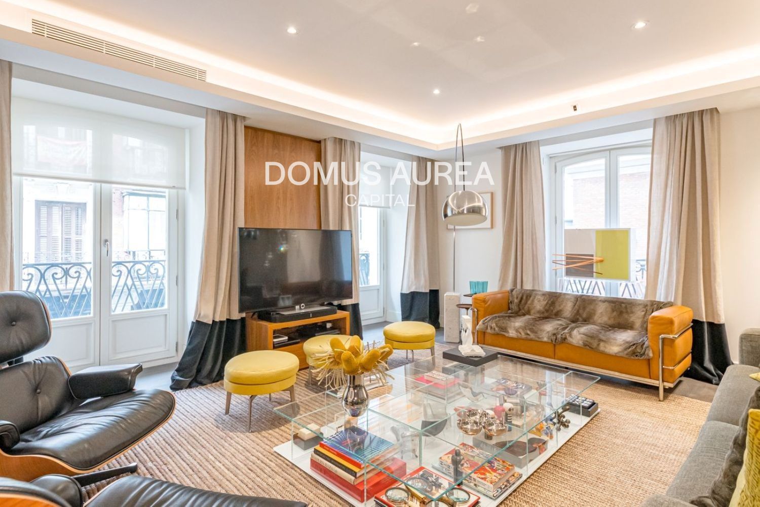 Living room of Flat to rent in  Madrid Capital  with Air Conditioner, Heating and Terrace