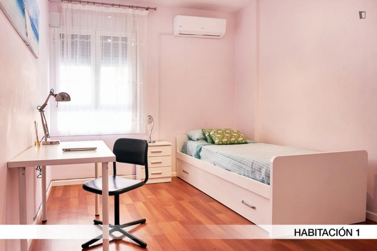 Room in Los Remedios