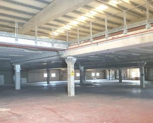 Industrial buildings to rent in Sils