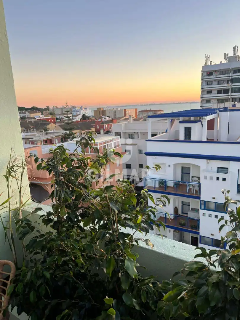 Außenansicht von Wohnung zur Miete in El Puerto de Santa María mit Klimaanlage, Heizung und Terrasse