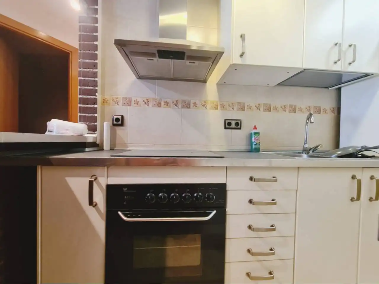 Cuina de Pis en venda en Cerdanyola del Vallès amb Aire condicionat, Calefacció i Parquet