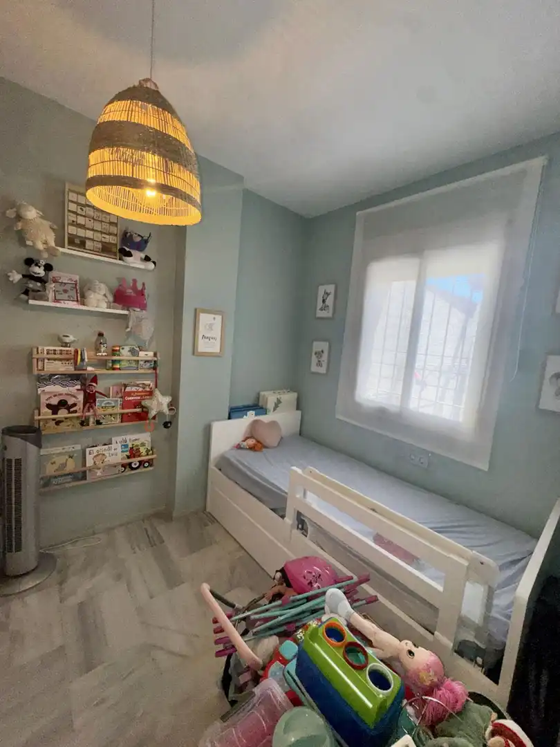 Habitación de Piso en venta en Tomares con Aire acondicionado, Calefacción y Piscina comunitaria