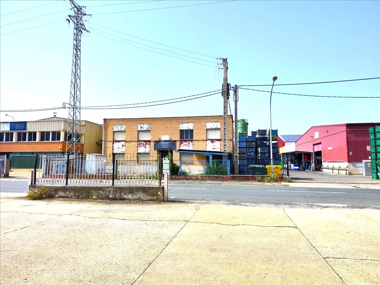 Nau industrial en venda a CANDADO, imagen 2