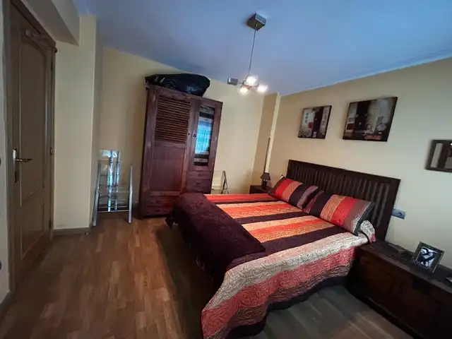 Habitación de Piso en venta en Vilagarcía de Arousa con Calefacción, Parquet y Amueblado