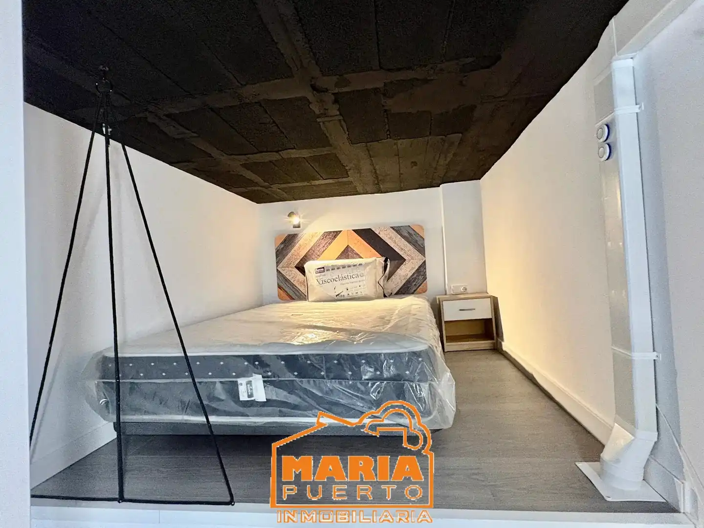 Habitación de Apartamento para compartir en Málaga con Aire acondicionado, Amueblado y Lavadora
