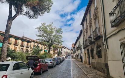 Vista exterior de Casa adosada en venda en Chinchón amb Balcó