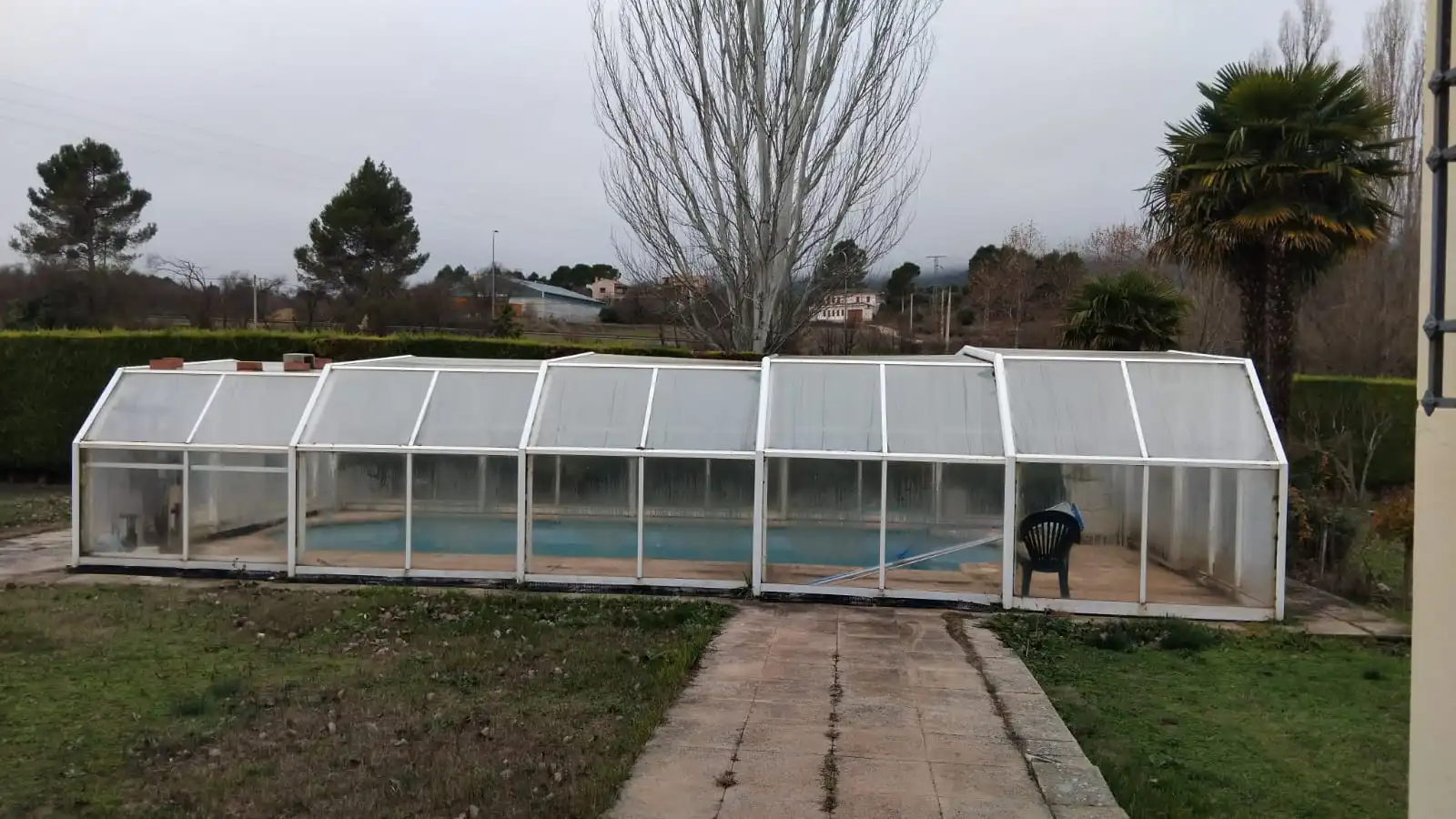 Swimming pool of Houses for sale in Buendía  with Air Conditioner, Heating and Private garden