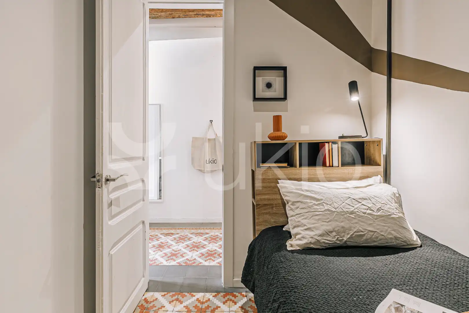 Schlafzimmer von Wohnungen zur Miete in Barcelona mit Klimaanlage, Heizung und Möbliert