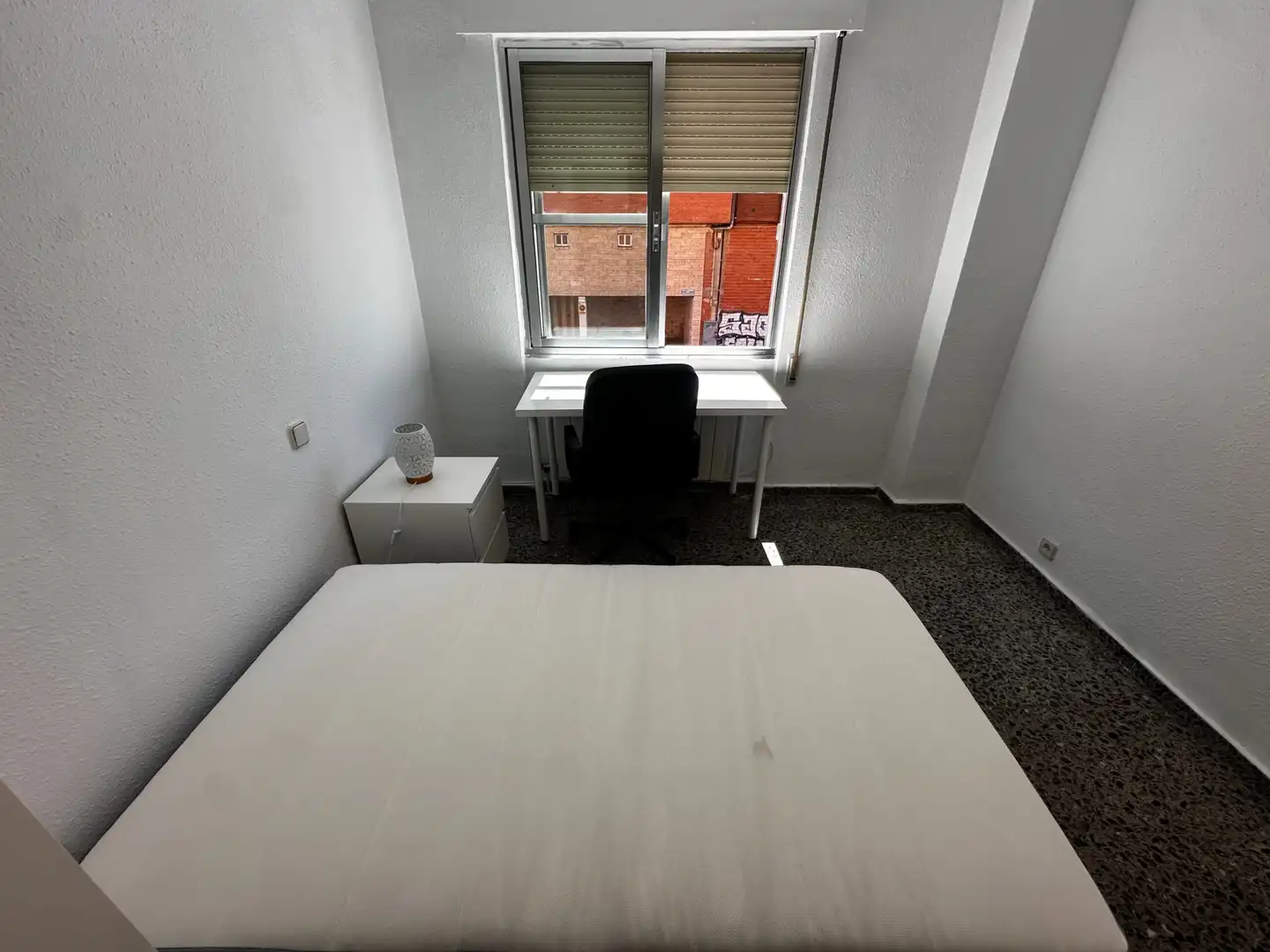 Bedroom of Flat for rent in Cuenca  with Heating, Terrace and Furnished