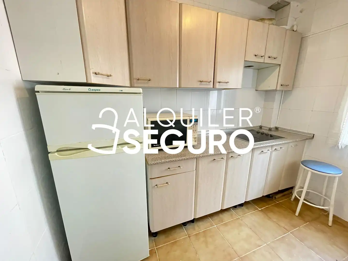 Cuina de Pis de lloguer en Madrid amb Aire condicionat, Calefacció i Terrassa