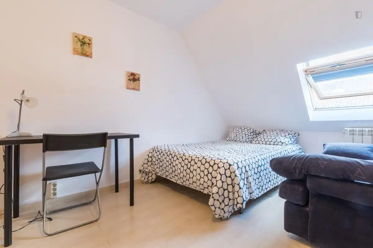 Room in Espartales