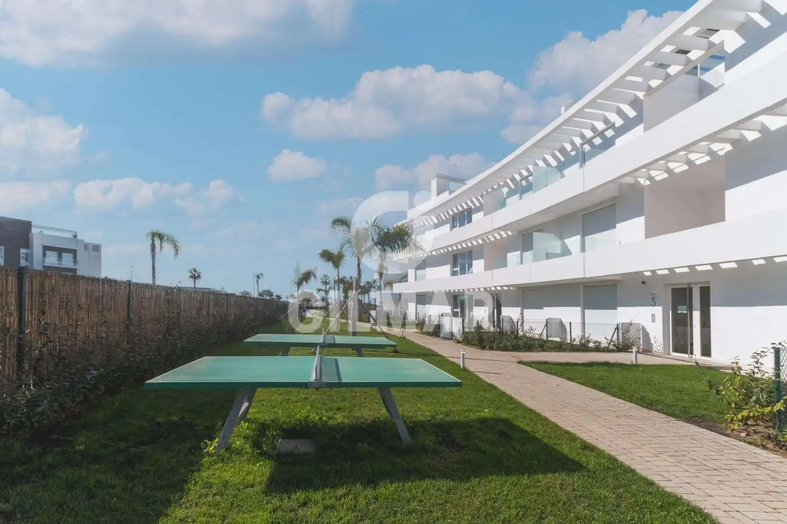 Terrasse von Wohnung zur Miete in Chipiona mit Klimaanlage, Privatgarten und Möbliert
