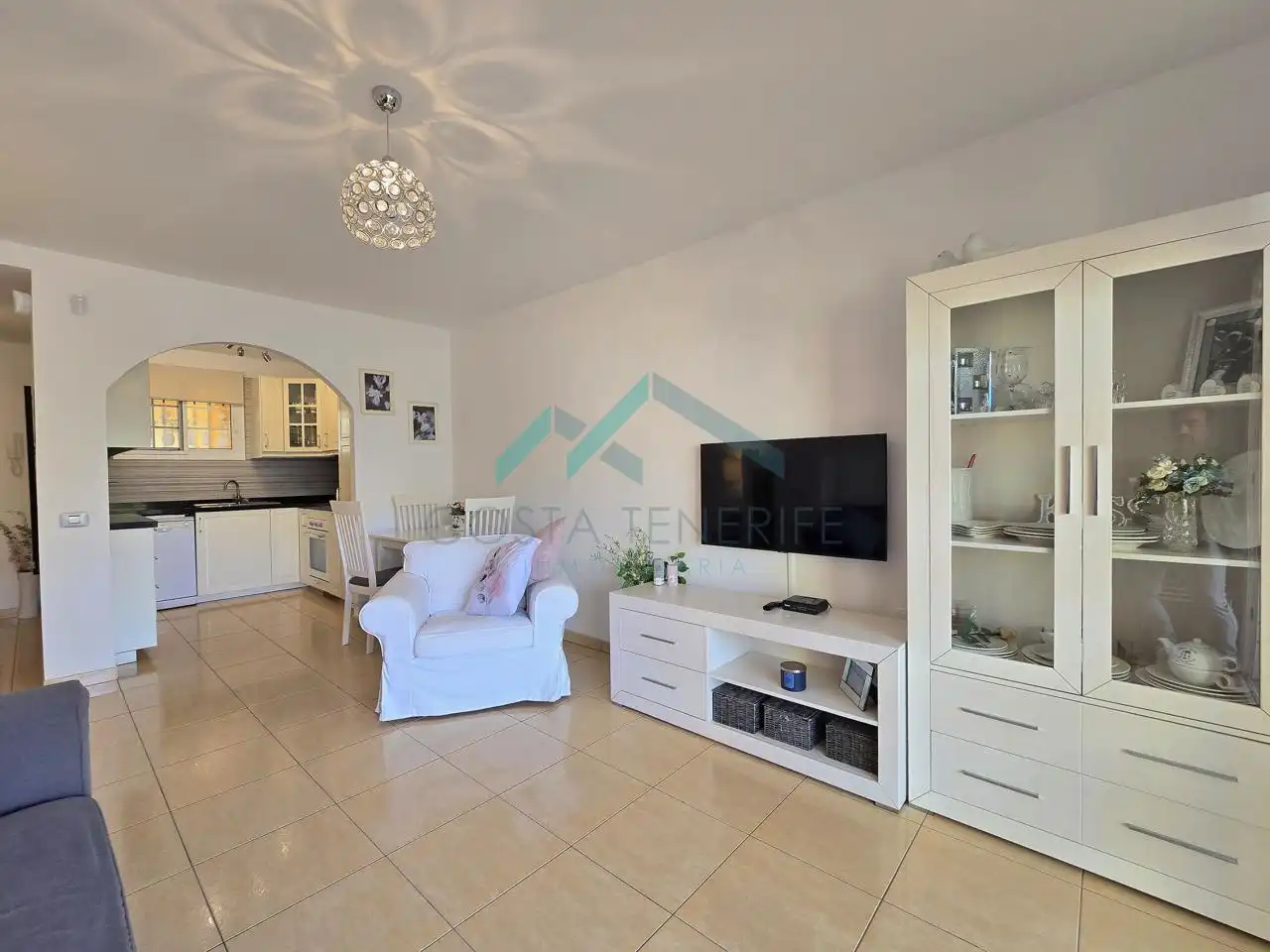 Wohnzimmer von Erdgeschoss zum Verkauf in Arona mit Klimaanlage, Terrasse und Möbliert