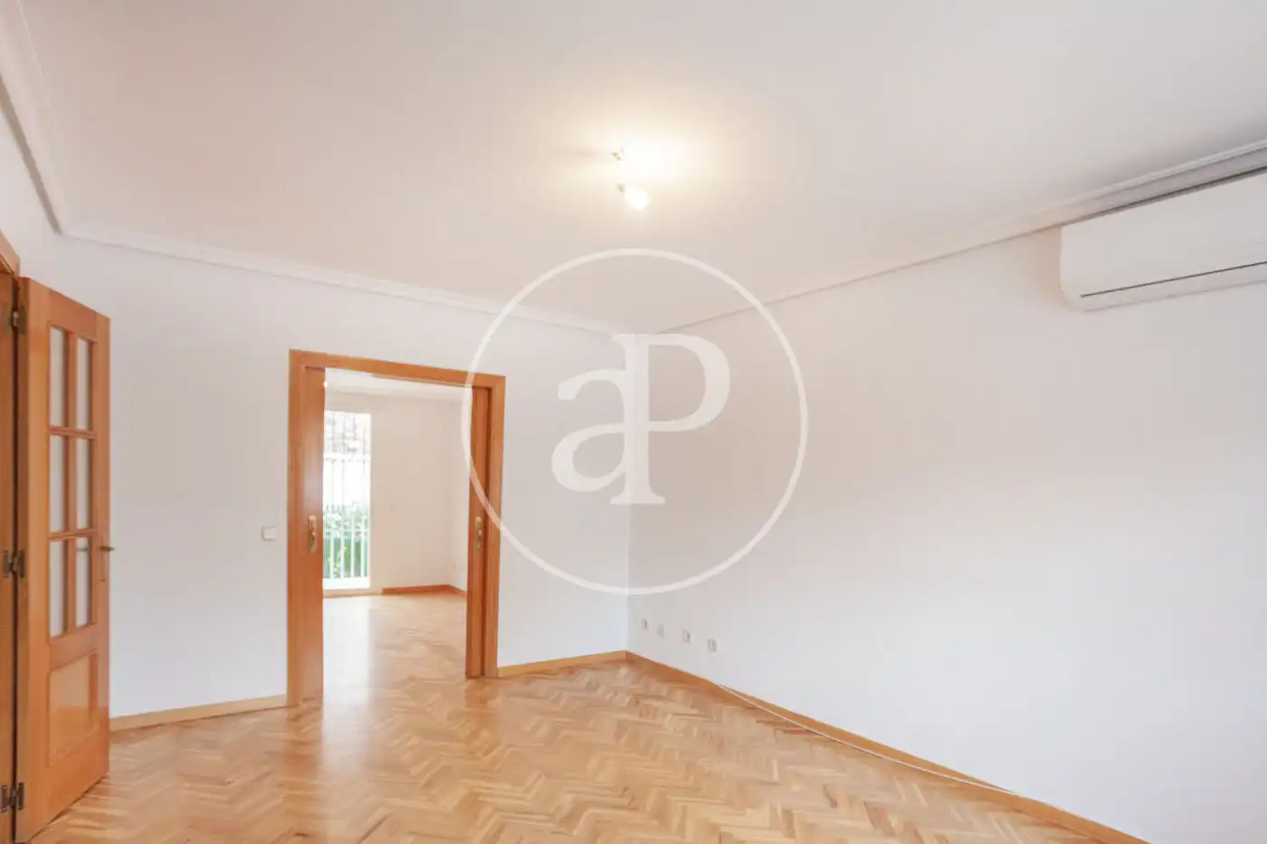 Living room of Houses for rent in Madrid  with Air Conditioner, Heating and Private garden