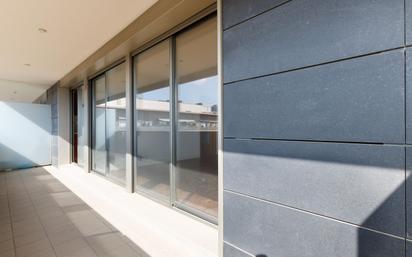 Vista exterior de Pis en venda en L'Hospitalet de Llobregat amb Aire condicionat, Calefacció i Terrassa