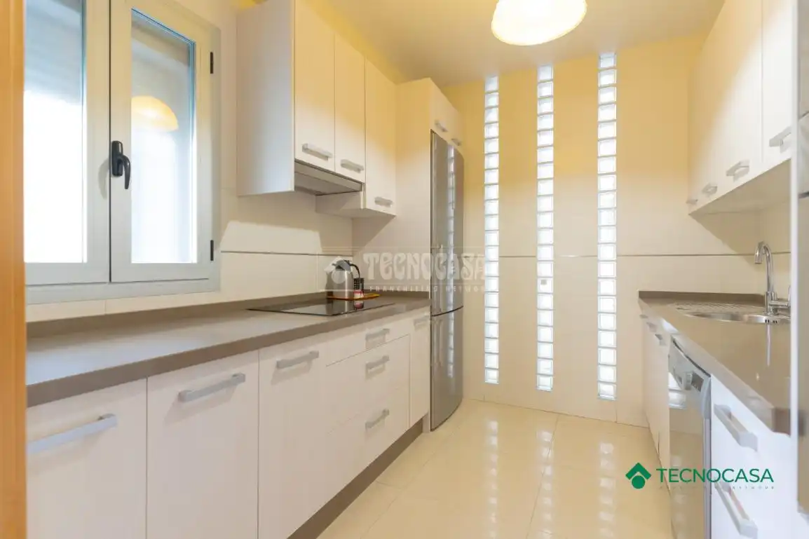 Cocina de Piso en venta en Roquetas de Mar con Aire acondicionado y Terraza
