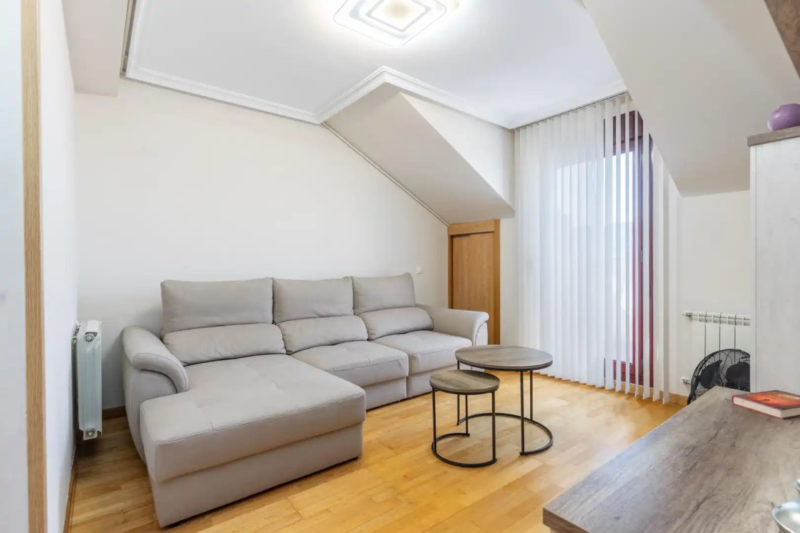 Piso con terraza en venta en Calle CARBAYU EL 3, imagen 5