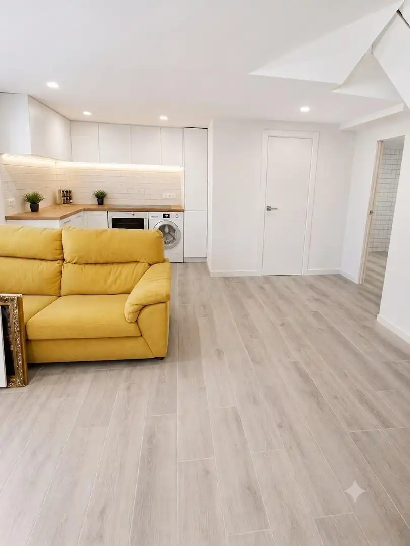 Sala d'estar de Casa adosada en venda en Campanillas