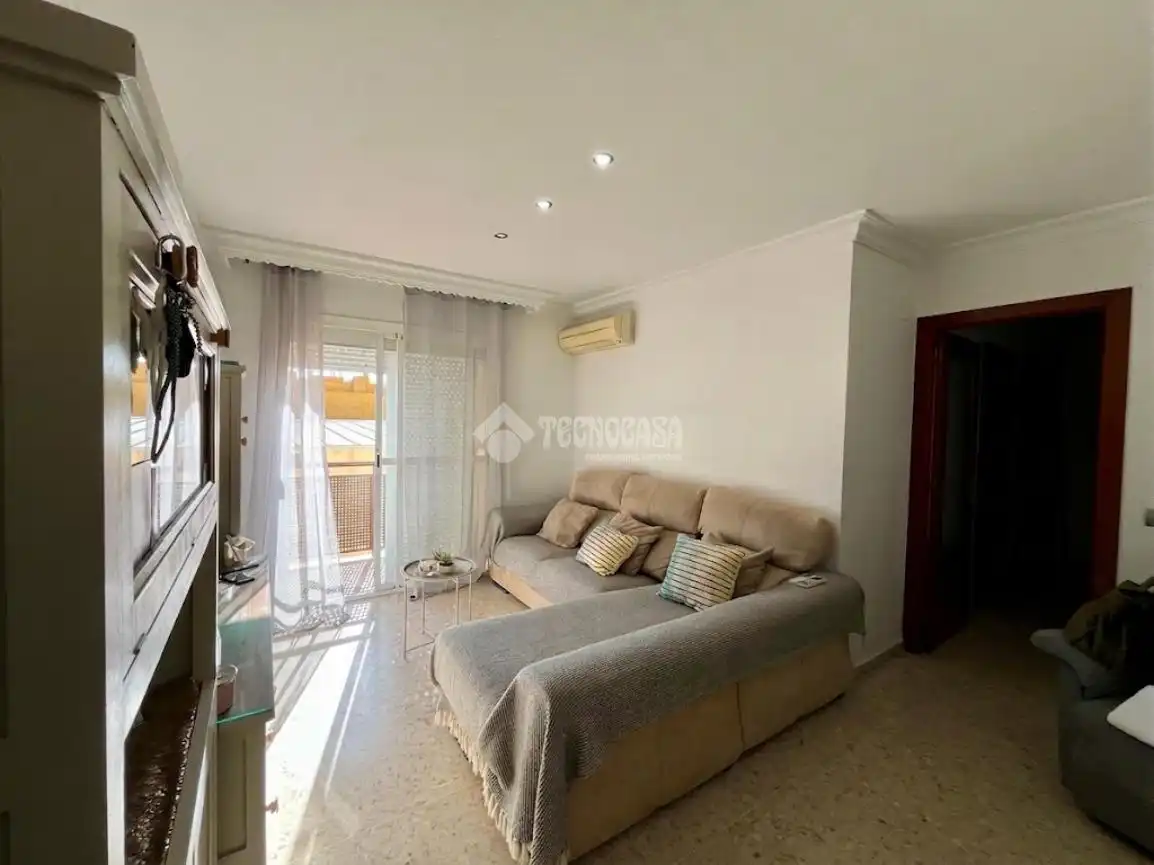 Sala d'estar de Pis en venda en Chiclana de la Frontera amb Moblat