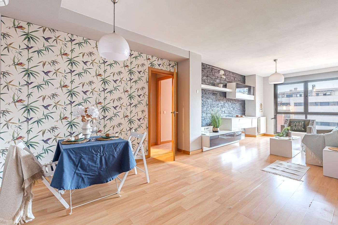Living room of Flat for sale in  Madrid Capital  with Air Conditioner, Heating and Storage room