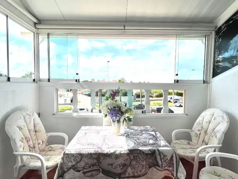 Terrasse von Wohnungen zum Verkauf in Torrevieja mit Klimaanlage, Terrasse und Balkon