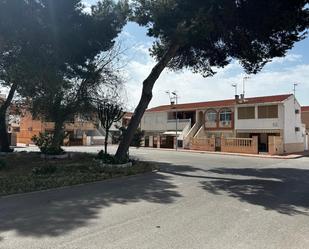 Vista exterior de Dúplex en venda en Torrevieja amb Terrassa i Balcó