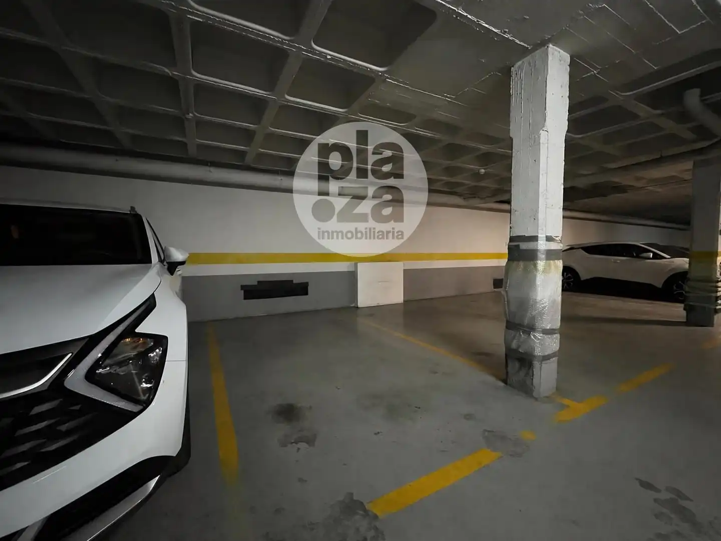 Parkplatz von Wohnung zur Miete in Burgos mit Heizung, Terrasse und Möbliert
