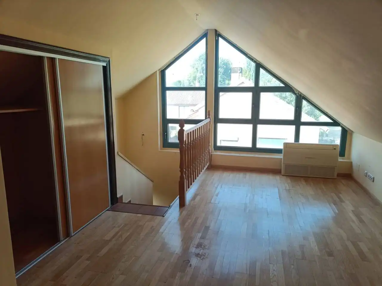 Terraced house with pool for sale in Calle Almendros, imagen 7