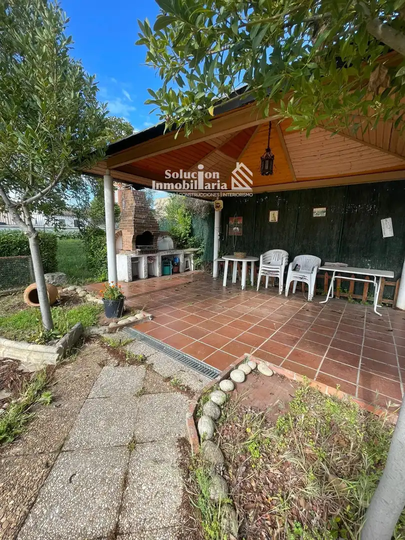 Jardín de Casa o chalet en venta en Doñinos de Salamanca con Calefacción y Amueblado