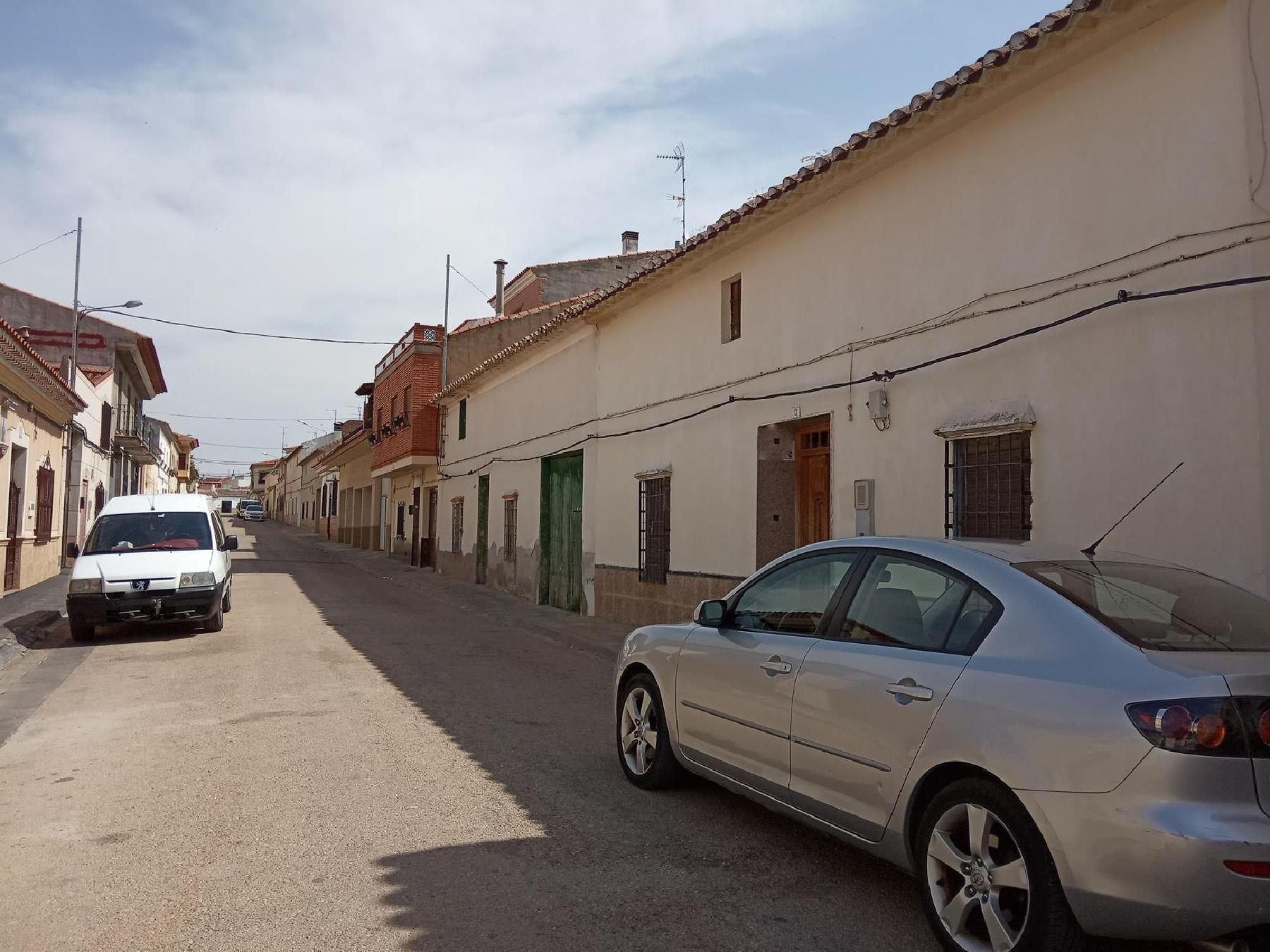 Vista exterior de Casa o chalet en venta en Villarrobledo con Terraza
