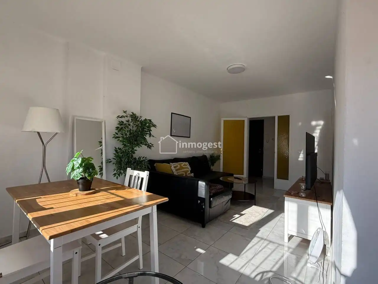 Flat for sale in Calle PAISOS CATALANS, Veïnat