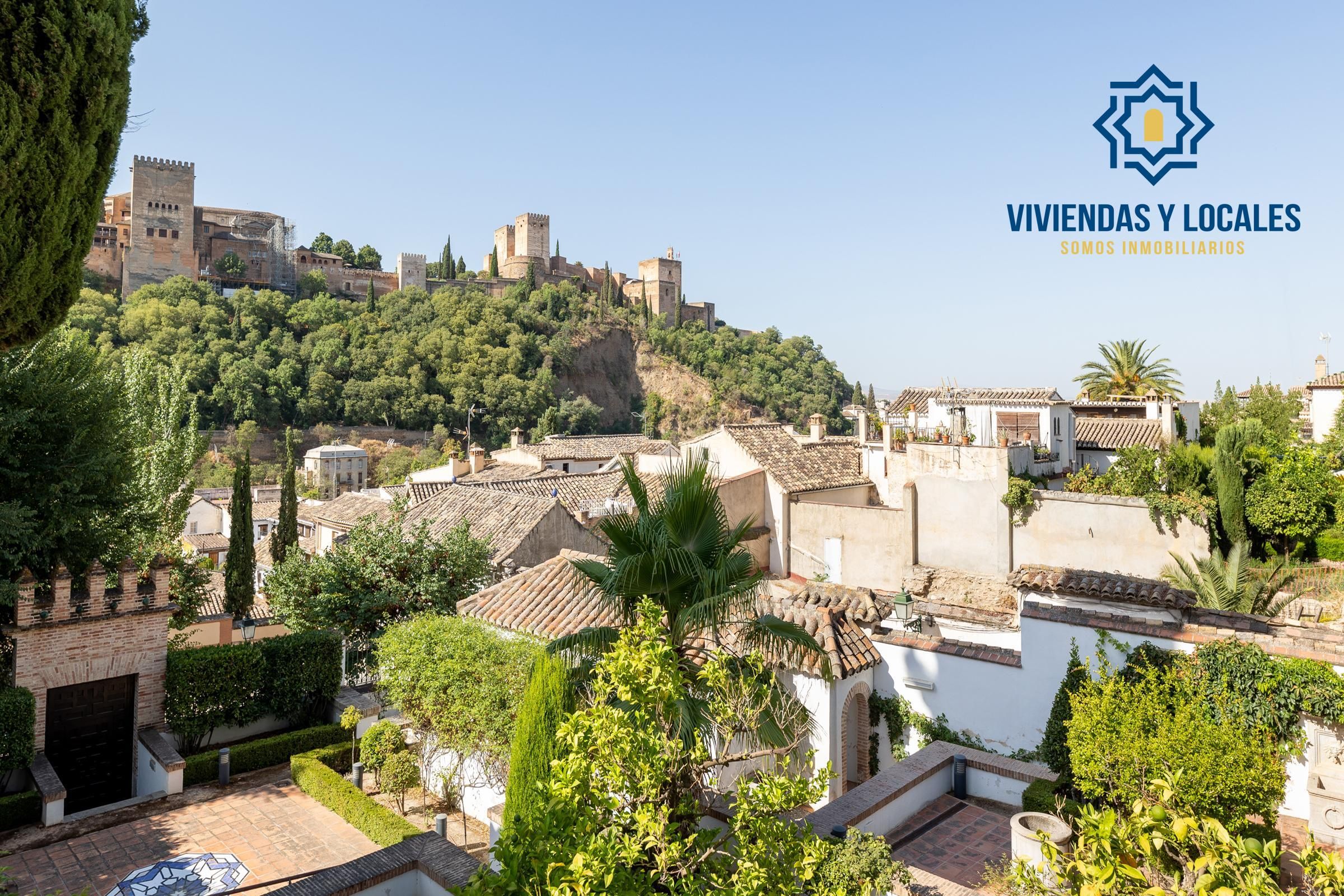 Exterior view of Single-family semi-detached for sale in  Granada Capital  with Balcony and Alarm