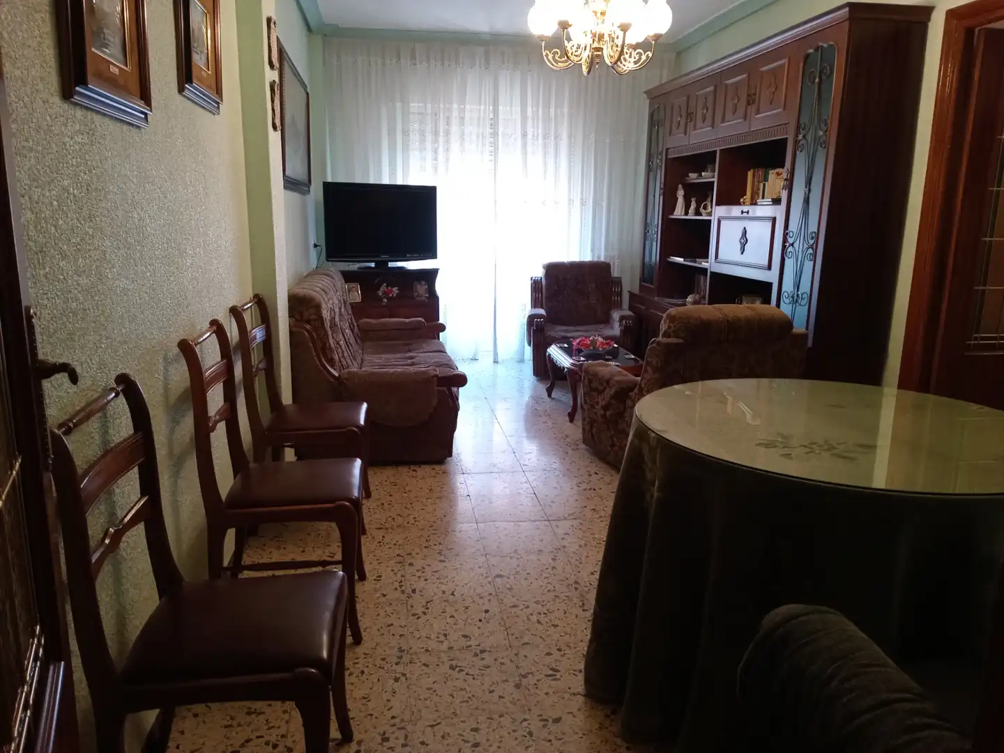 Living room of Flat for sale in Salamanca  with Heating, Furnished and Oven