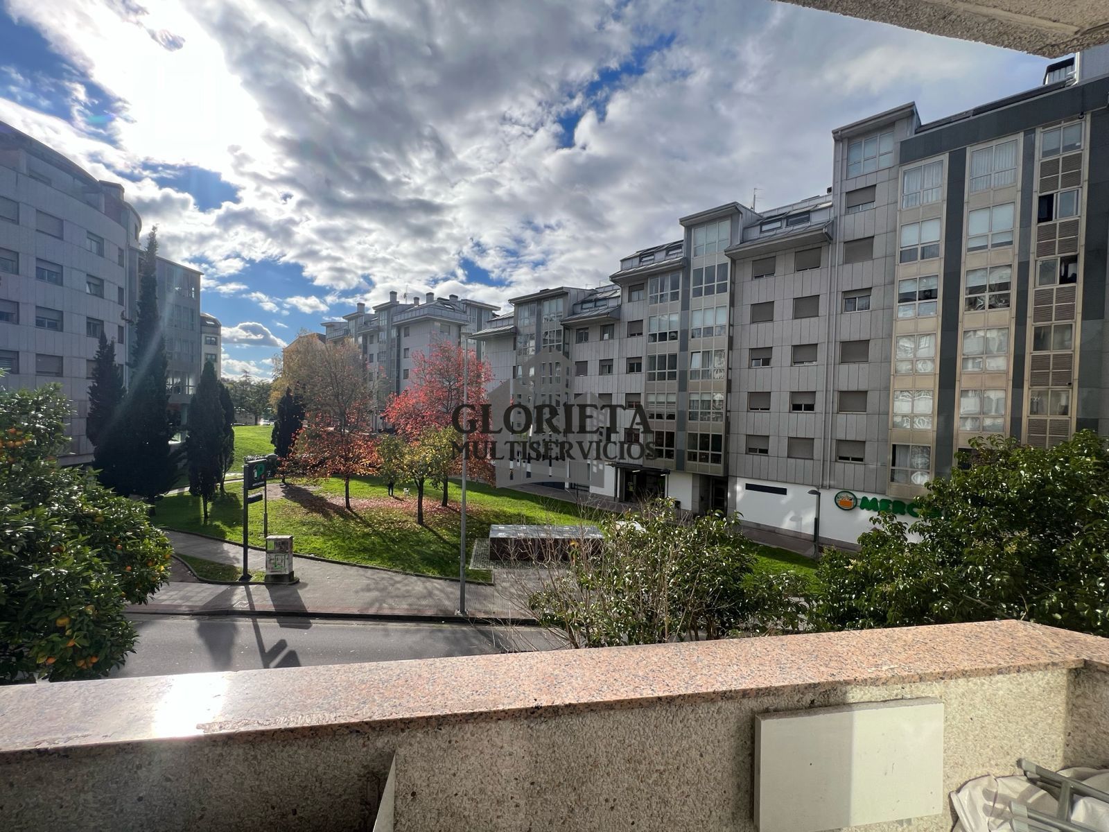 Vista exterior de Pis en venda en Pontevedra Capital  amb Aire condicionat, Calefacció i Traster