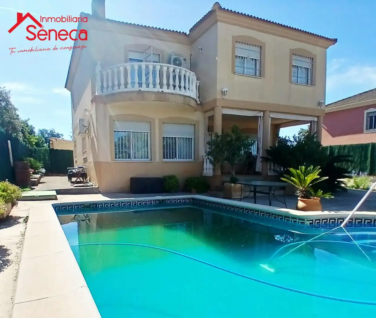 Swimming pool of Houses for sale in Córdoba  with Air Conditioner, Heating and Swimming Pool