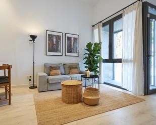 Living room of Apartment to rent in L'Hospitalet de Llobregat  with Air Conditioner, Furnished and Oven