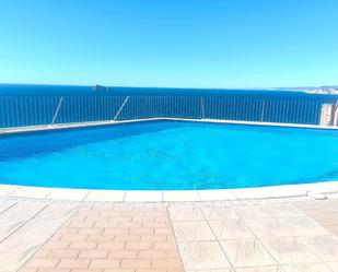 Piscina de Pis en venda en Benidorm amb Aire condicionat, Calefacció i Jardí privat