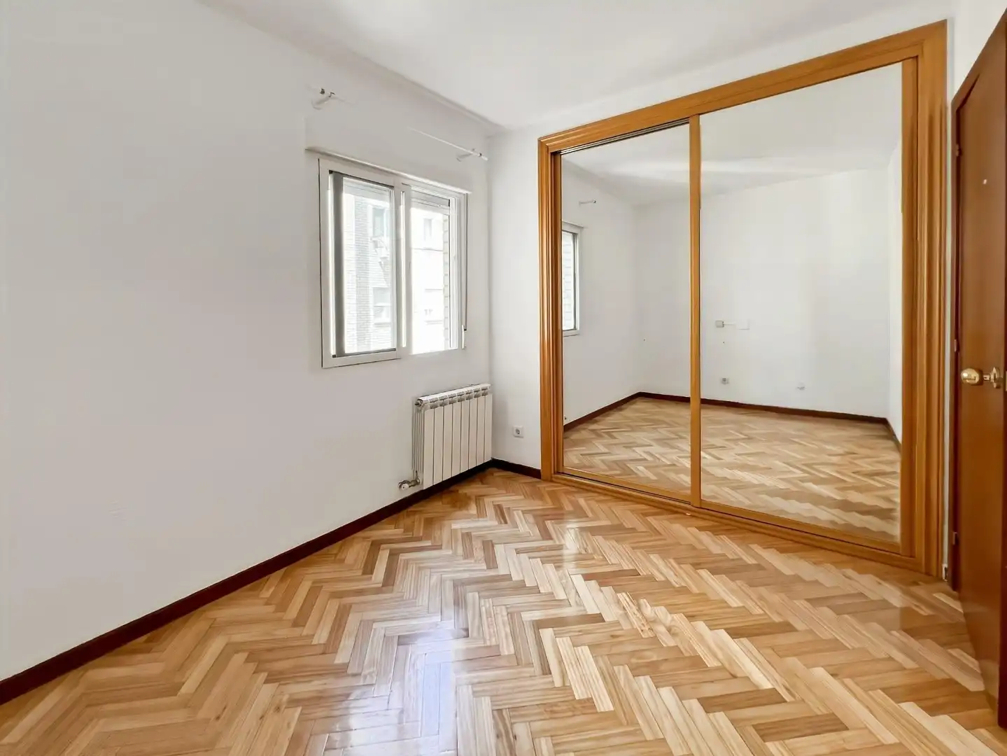 Flat for sale in Calle JOSE BERGAMIN, Marroquina