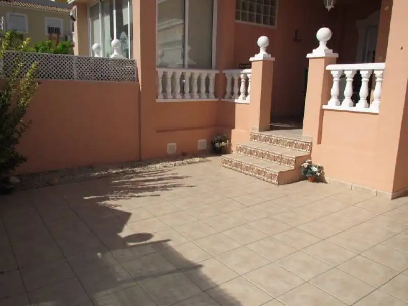 Duplex with pool to rent in Avenida CARABASSI, imagen 4