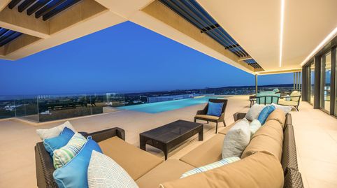 Espectacular villa de estilo moderno con 5 dormitorios y vistas panorámicas al mar y al campo de golf en La Reserva de Sotogrande., imatge 2