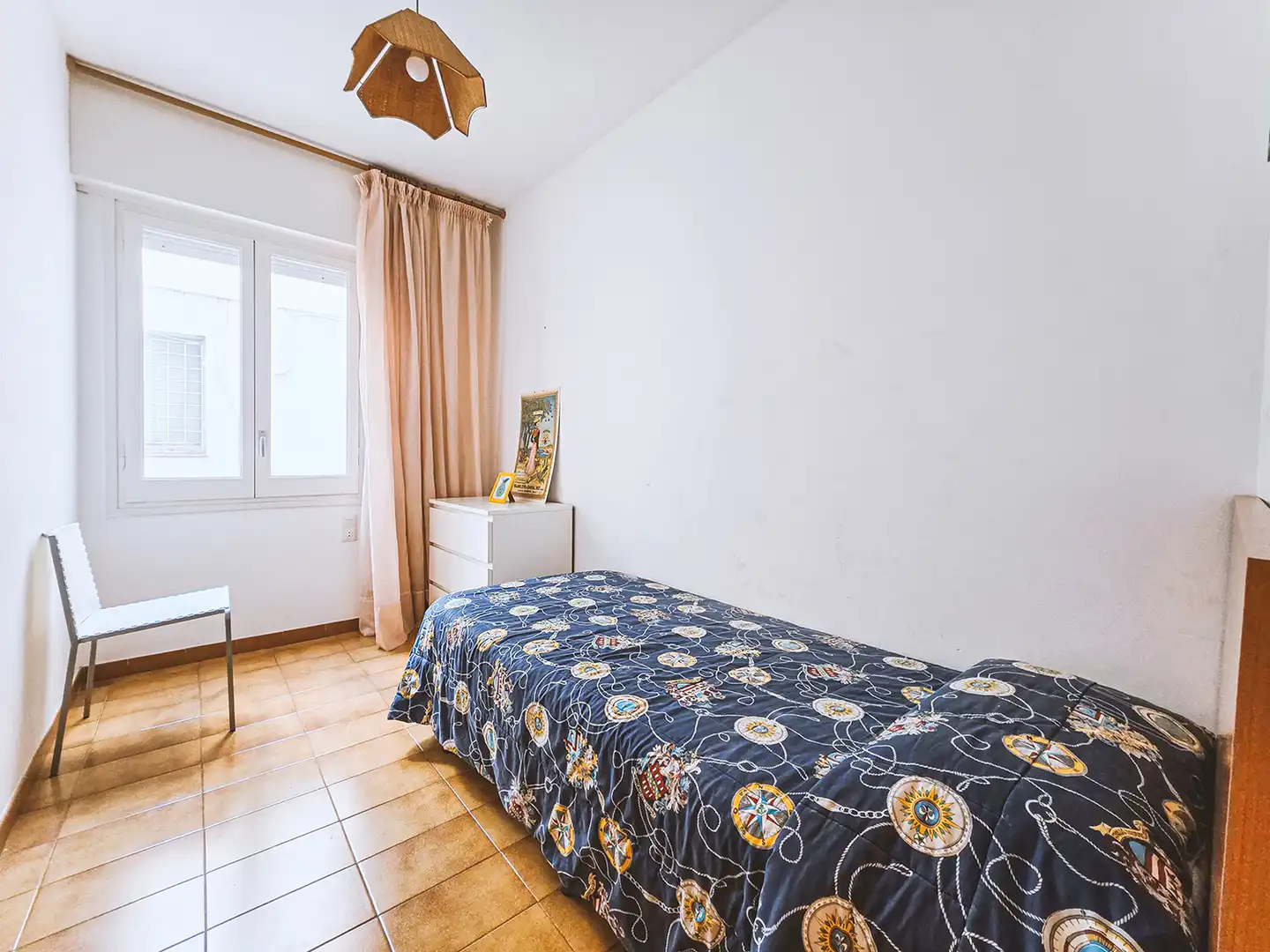 Habitación de Piso de alquiler en Sant Pol de Mar con Aire acondicionado, Calefacción y Amueblado