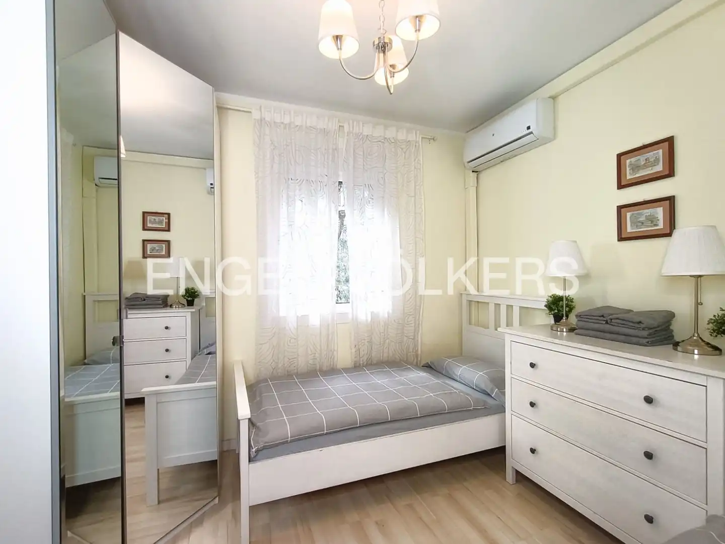 Habitación de Piso de alquiler en Barcelona con Aire acondicionado, Calefacción y Balcón