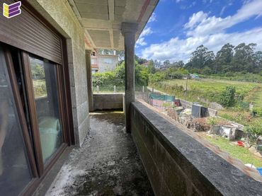 Xalet amb jardí en venda a Camino Carballo del Monte