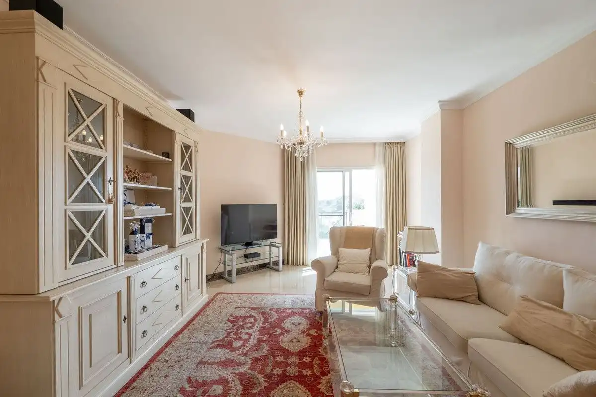 Apartamento de alquiler en Bel - Air