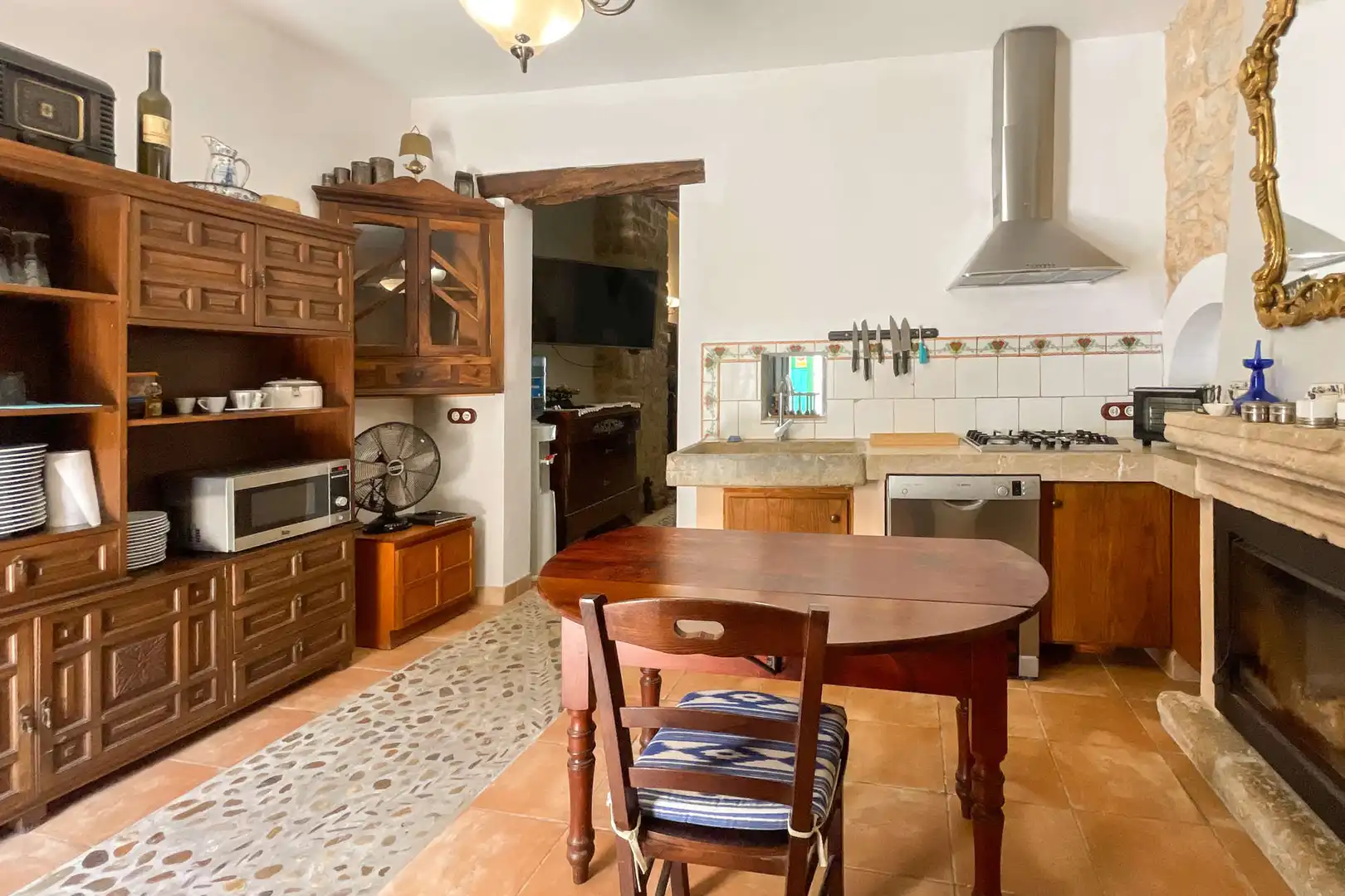 Cuina de Casa adosada en venda en Petra amb Aire condicionat, Terrassa i Balcó