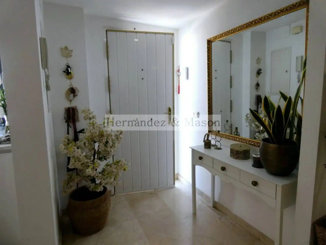 Casa aparellada amb jardí en venda a Avenida Inmaculada Concepción, imagen 3