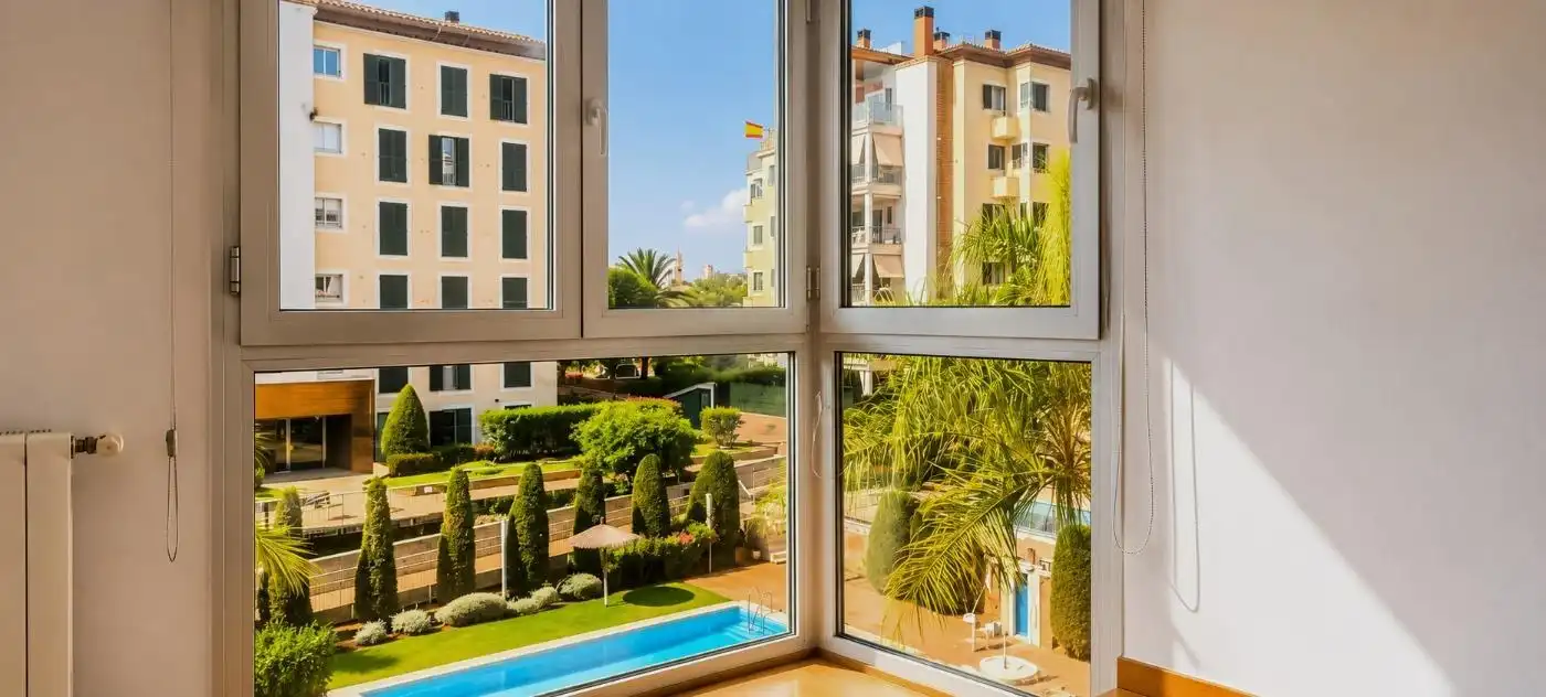 Exterior view of Flat for sale in  Palma de Mallorca  with Air Conditioner, Terrace and Storage room